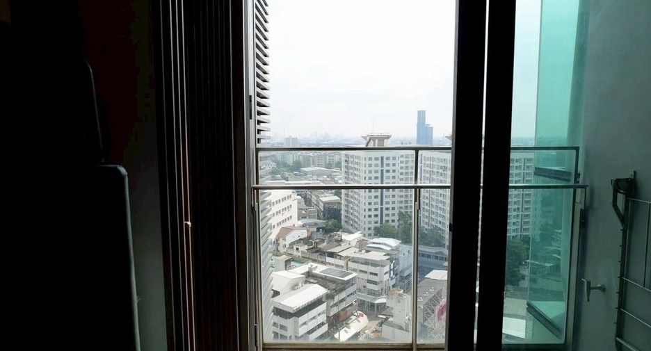 Condo en alquiler de 1 habitaciones en Khlong Toei, Bangkok