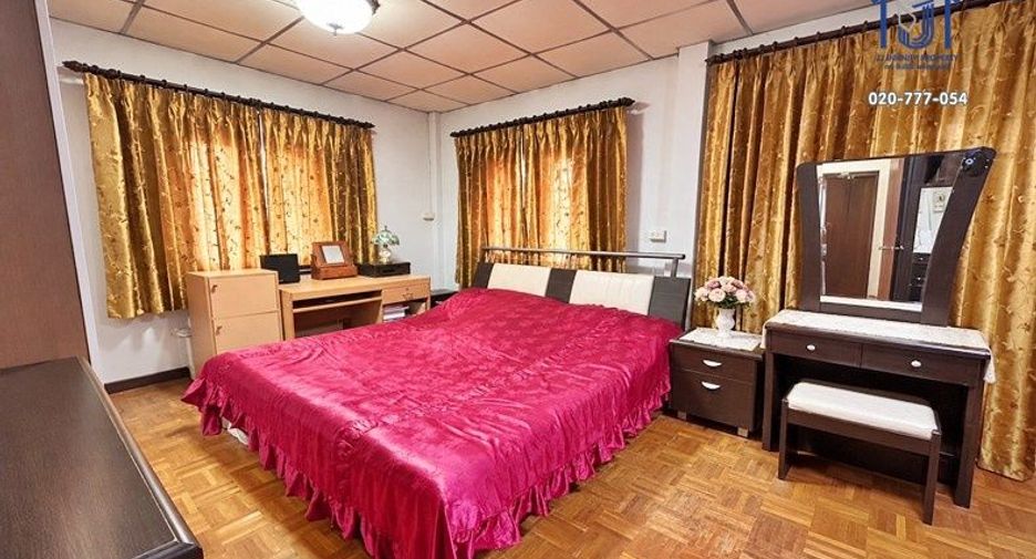 Haus zum Kauf mit 3 Zimmer in Sai Mai, Bangkok