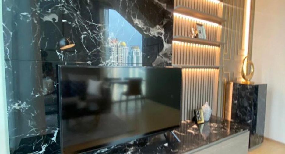 For sale 1 bed condo in Pathum Wan, Bangkok