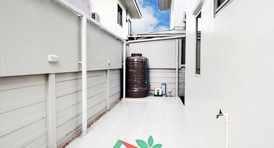À vendre 5 chambres maison à Don Mueang, Bangkok