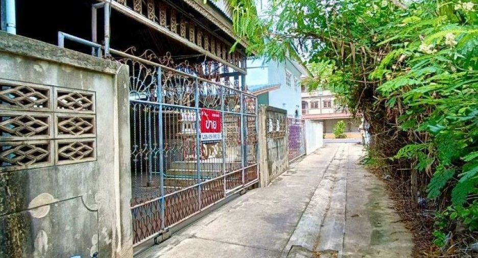For sale 3 bedrooms house in Mueang Samut Songkhram, Samut Songkhram
