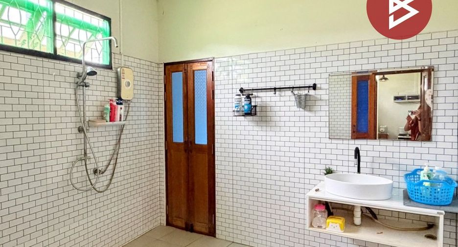 For sale 6 bedrooms house in Mueang Ratchaburi, Ratchaburi