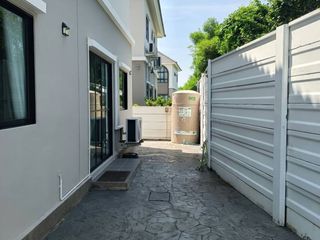 Casa en venta de 4 habitaciones en Mueang Samut Prakan, Samut Prakan