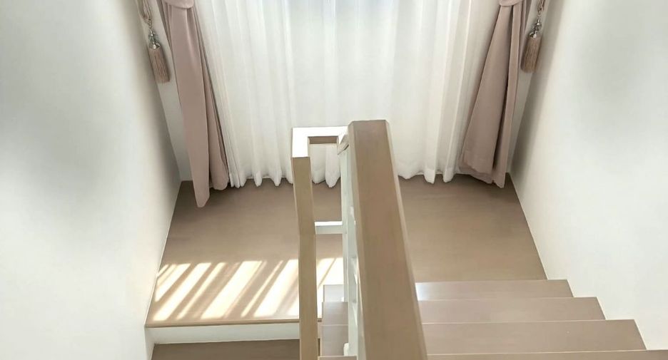 Casa en venta de 4 habitaciones en Mueang Samut Prakan, Samut Prakan