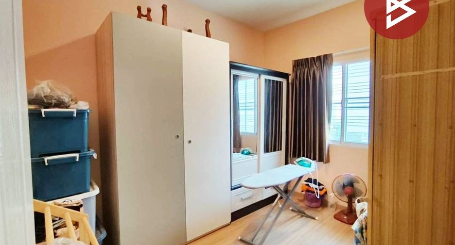 Reihenhaus zum Kauf mit 4 Zimmer in Mueang Samut Prakan, Samut Prakan