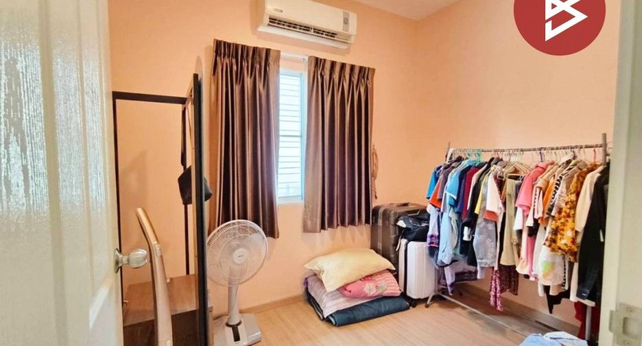 Reihenhaus zum Kauf mit 4 Zimmer in Mueang Samut Prakan, Samut Prakan