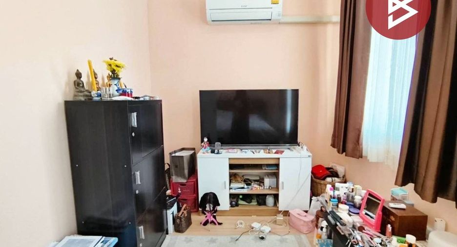 Reihenhaus zum Kauf mit 4 Zimmer in Mueang Samut Prakan, Samut Prakan