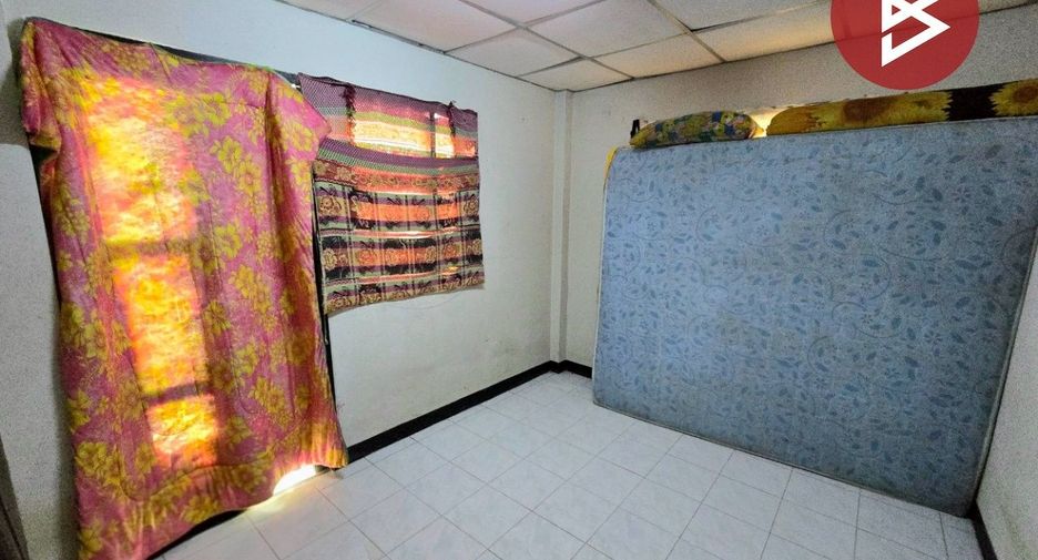 For sale 2 bedrooms townhouse in Mueang Nakhon Pathom, Nakhon Pathom