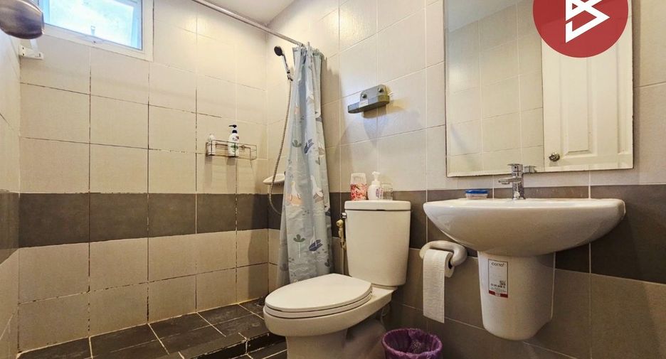 For sale 3 bedrooms house in Si Racha, Chonburi