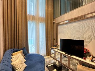 For sale 3 bedrooms condo in Watthana, Bangkok