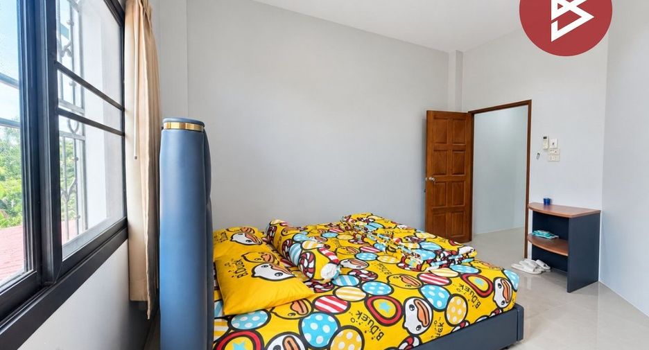 For sale 2 bedrooms retail Space in Bang Khonthi, Samut Songkhram