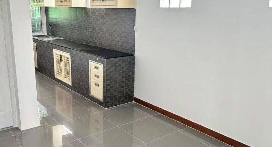 Casa en venta de 4 habitaciones en Chatuchak, Bangkok