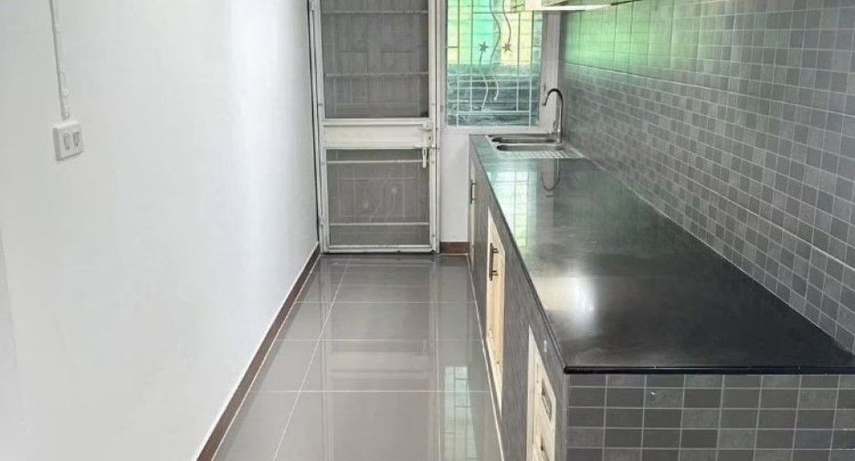 Casa en venta de 4 habitaciones en Chatuchak, Bangkok