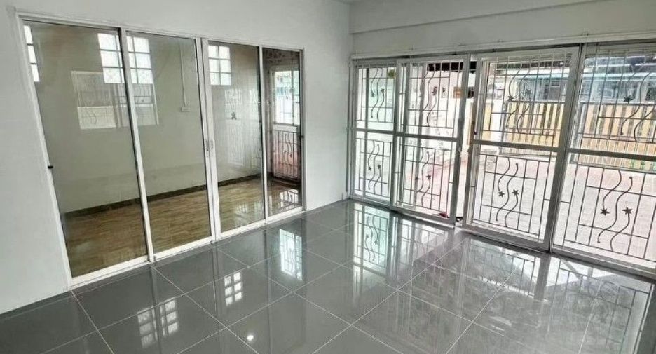 Casa en venta de 4 habitaciones en Chatuchak, Bangkok