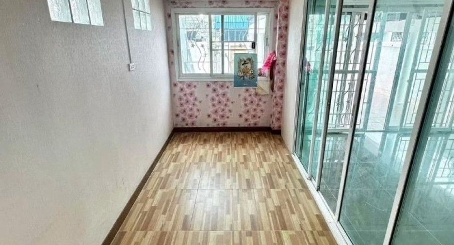 Casa en venta de 4 habitaciones en Chatuchak, Bangkok