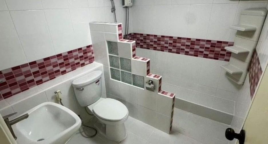 Casa en venta de 4 habitaciones en Chatuchak, Bangkok