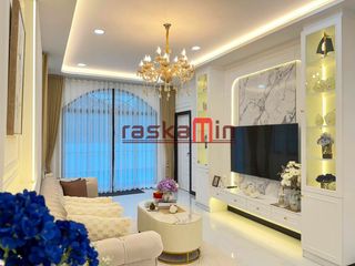 Haus zum Kauf mit 3 Zimmer in Bang Lamung, Chonburi
