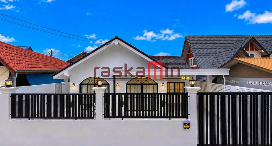 Haus zum Kauf mit 3 Zimmer in Bang Lamung, Chonburi