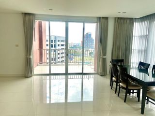 For rent 3 ベッドルーム condo in Khlong Toei, Bangkok