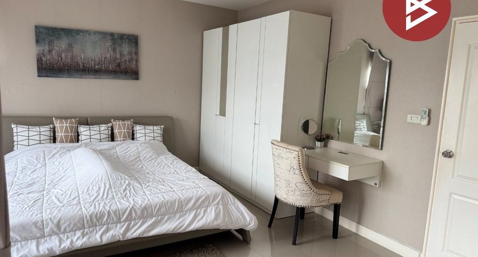 Casa adosada en venta de 3 habitaciones en Kamphaeng Saen, Nakhon Pathom