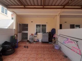 Casa adosada en venta de 3 habitaciones en Pak Chong, Nakhon Ratchasima