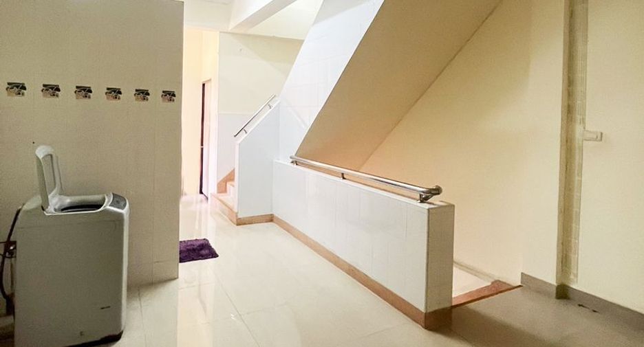 For sale 4 bedrooms retail Space in Bang Bua Thong, Nonthaburi