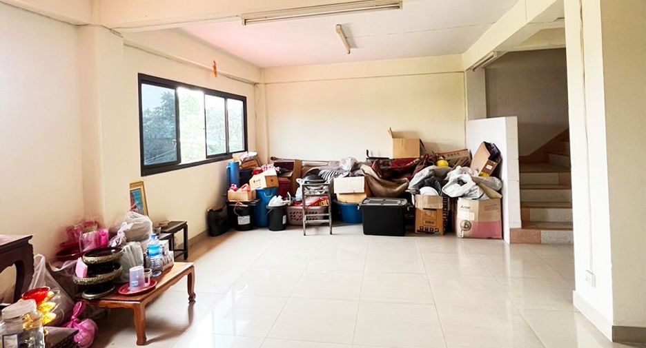 For sale 4 bedrooms retail Space in Bang Bua Thong, Nonthaburi