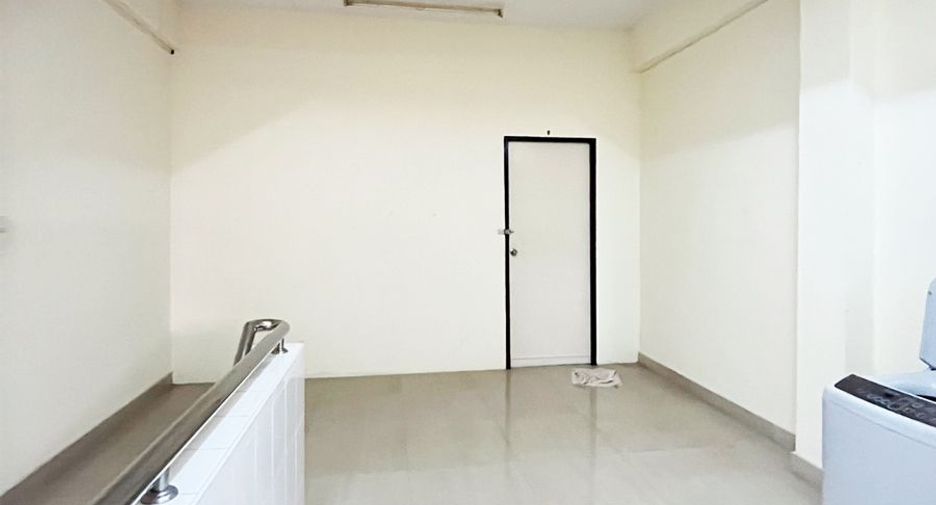 For sale 4 bedrooms retail Space in Bang Bua Thong, Nonthaburi