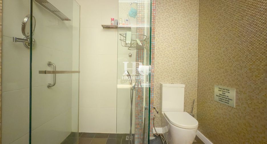 For rent 2 bedrooms condo in Bang Lamung, Chonburi