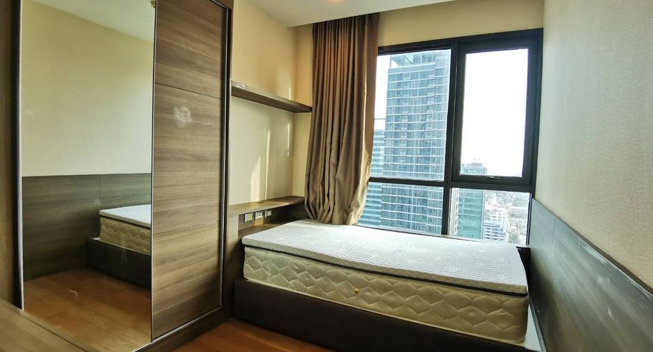 For rent 2 bedrooms condo in Sathon, Bangkok