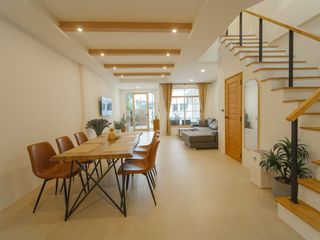 Haus zur Miete mit 3 Zimmer in Bang Lamung, Chonburi