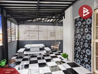 Casa adosada en venta de 4 habitaciones en Mueang Samut Sakhon, Samut Sakhon
