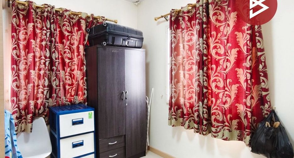 Casa adosada en venta de 4 habitaciones en Mueang Samut Sakhon, Samut Sakhon