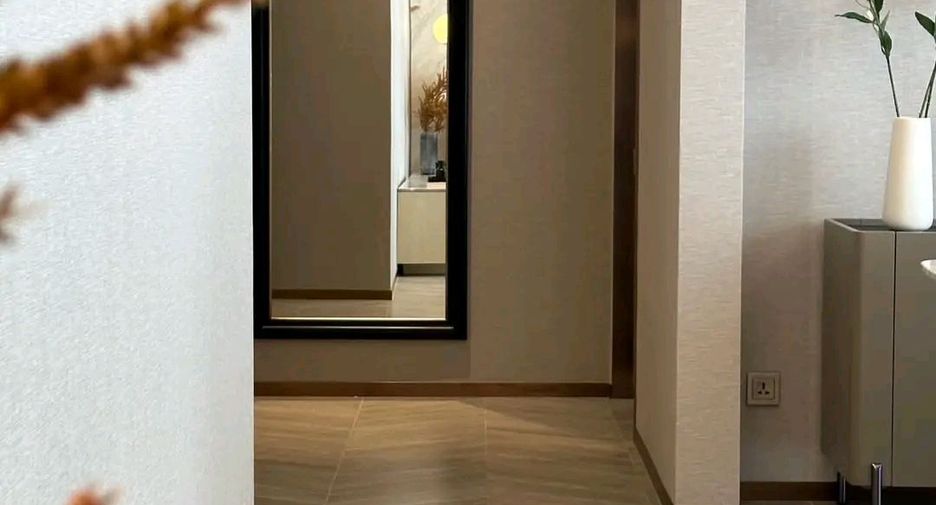 For sale 2 bedrooms condo in Khlong Toei, Bangkok
