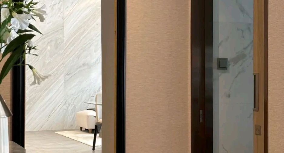 For sale 2 bedrooms condo in Khlong Toei, Bangkok