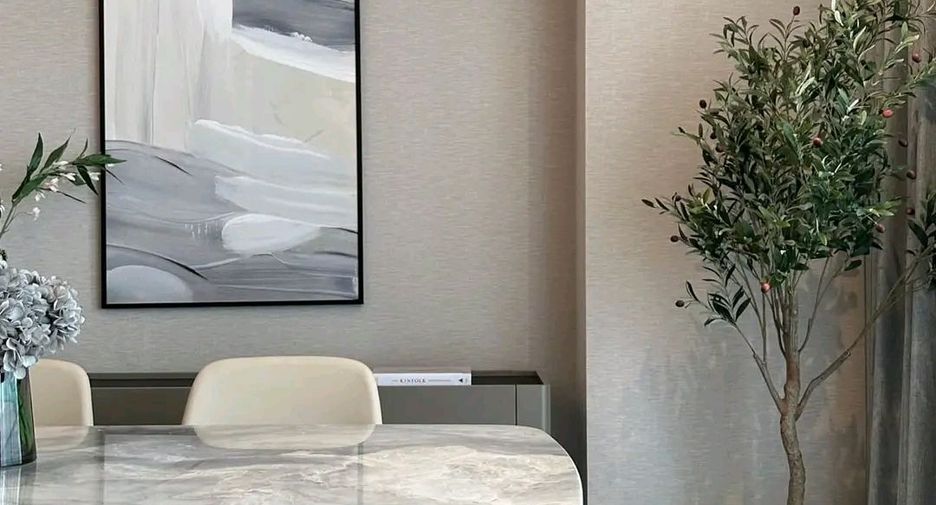 For sale 2 bedrooms condo in Khlong Toei, Bangkok