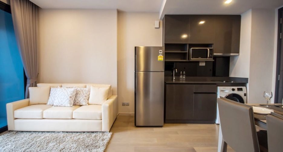 Condo en alquiler de 2 habitaciones en Khlong Toei, Bangkok