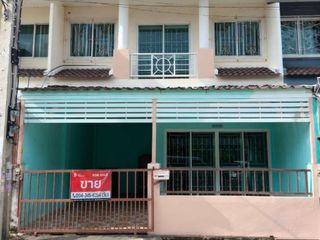 Reihenhaus zum Kauf mit 4 Zimmer in Phra Samut Chedi, Samut Prakan