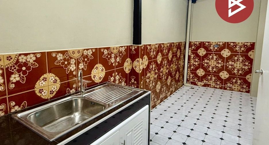 Reihenhaus zum Kauf mit 3 Zimmer in Phra Samut Chedi, Samut Prakan