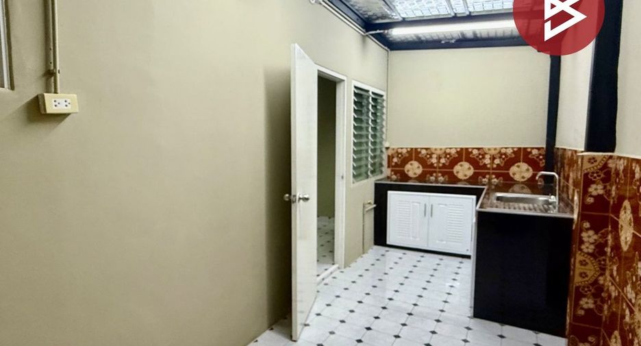 Reihenhaus zum Kauf mit 3 Zimmer in Phra Samut Chedi, Samut Prakan