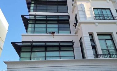 For rent 9 bedrooms office in Lat Phrao, Bangkok