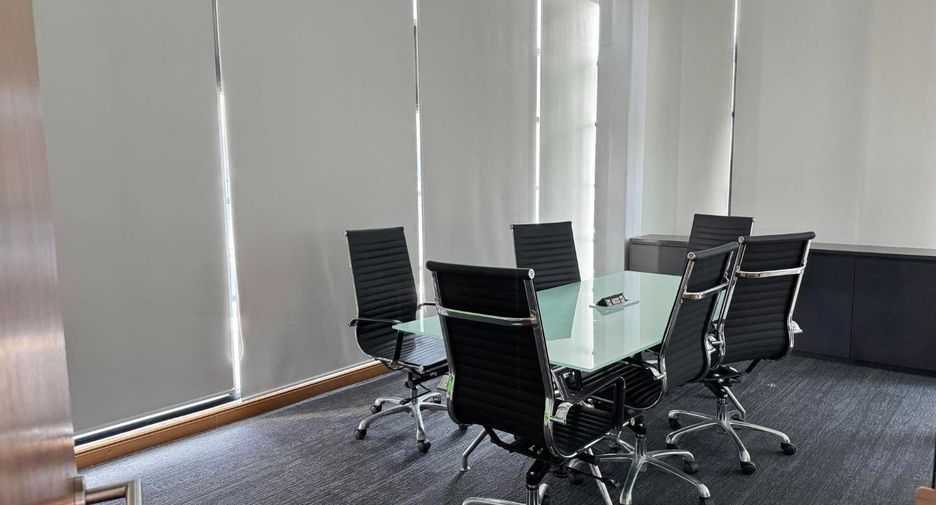 For rent 9 bedrooms office in Lat Phrao, Bangkok