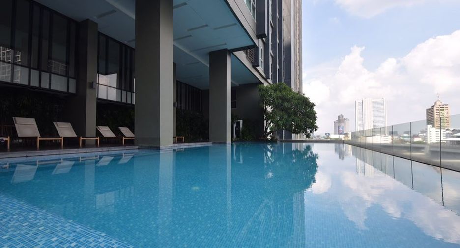 Condo en alquiler de 1 habitaciones en Khlong San, Bangkok
