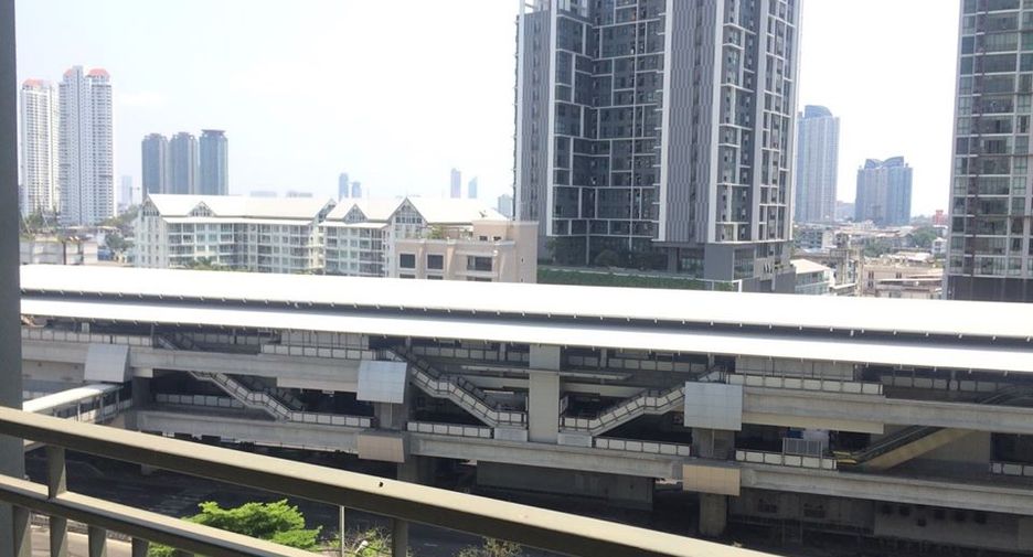 Condo en alquiler de 1 habitaciones en Khlong San, Bangkok