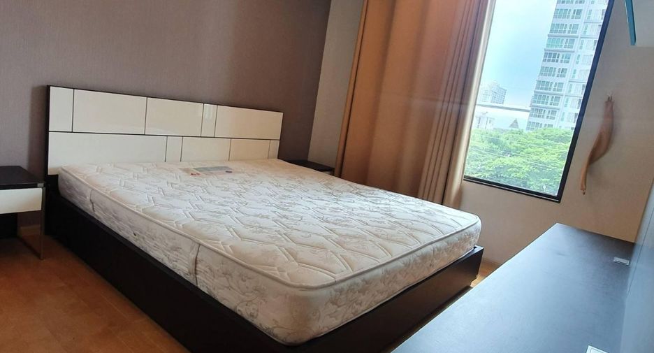 Condo en alquiler de 1 habitaciones en Khlong San, Bangkok