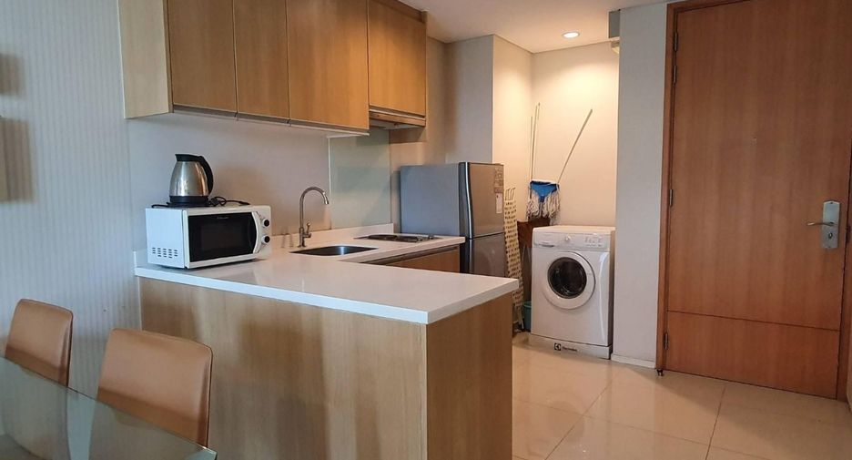 Condo en alquiler de 1 habitaciones en Khlong San, Bangkok