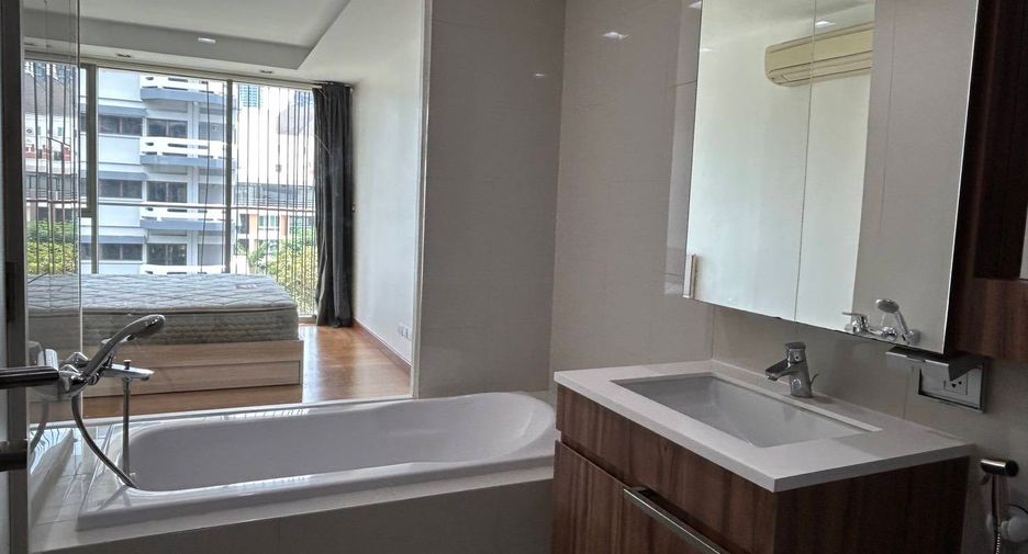 For rent 2 ベッドルーム condo in Watthana, Bangkok