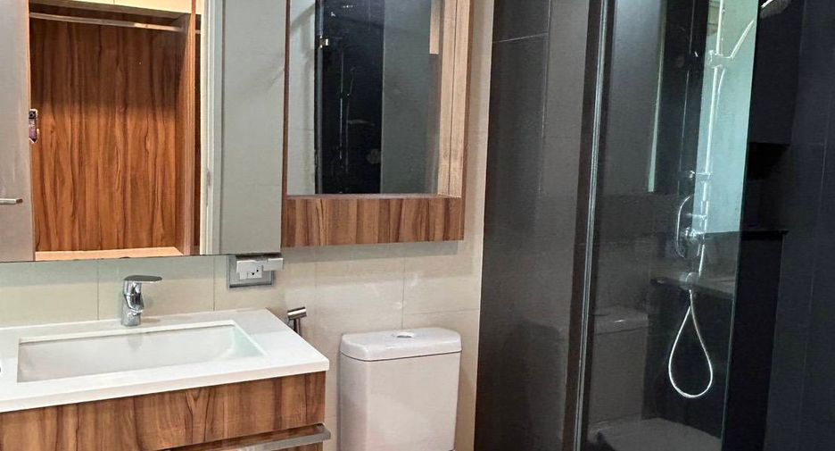 For rent 2 ベッドルーム condo in Watthana, Bangkok