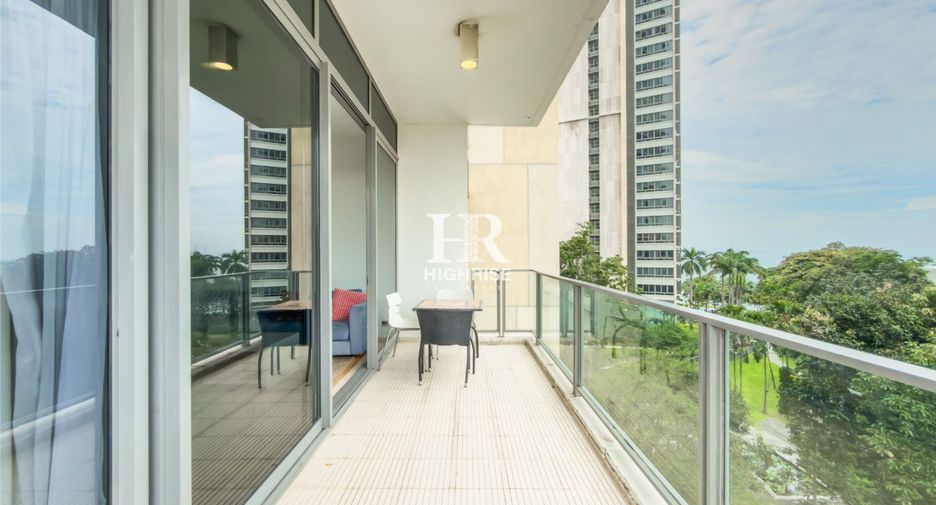 For rent 3 bedrooms condo in Bang Lamung, Chonburi