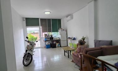 For sale 3 bedrooms townhouse in Bang Khae, Bangkok